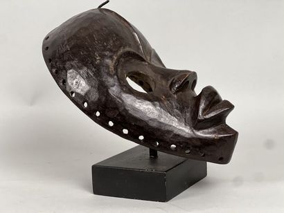 COTE D'IVOIRE - DAN people

Wooden mask,...