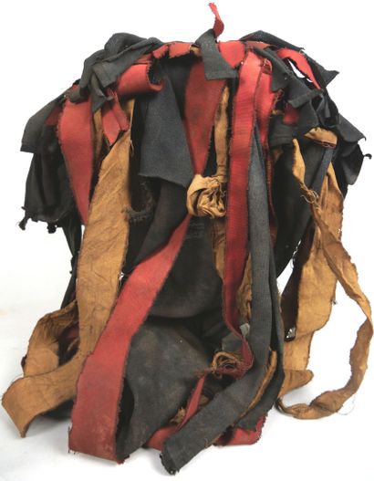 CAMEROON - BAMILEKE people

Mask of the secret...