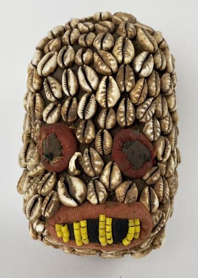 CAMEROON - BAMILEKE People

Small crest mask,...