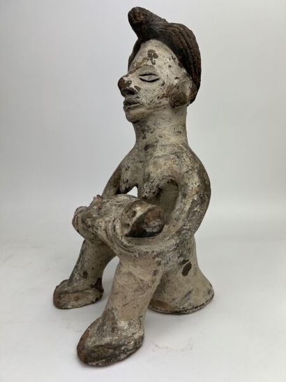 NIGERIA - IGBO People

-Terracotta maternity...