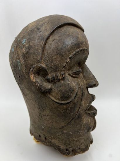 NIGERIA - BOKI People

Wooden crest mask
Beautiful...