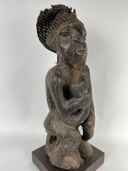 CAMEROON - BAMILEKE People

Wooden chieftaincy...