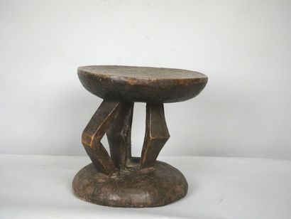 MALI - DOGON people

Small wooden stool....