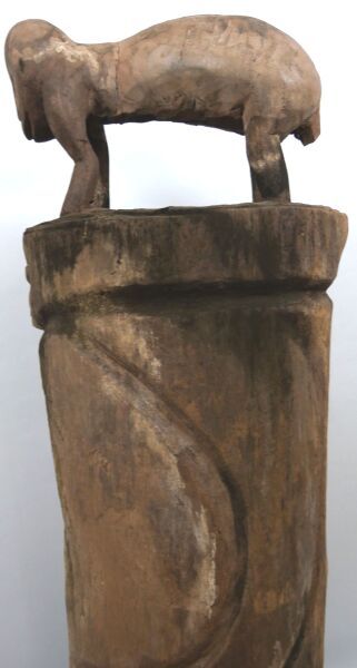 CAMEROON - BAMILEKE people

Drum with anthropomorphic...