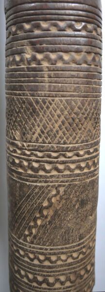 MALI- DOGON people

Lot of three finely decorated...