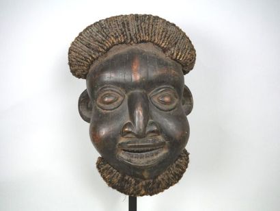 CAMEROON - BAMILEKE people

Classic crest...