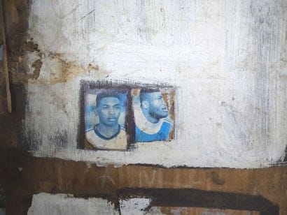 COTE D'IVOIRE or GHANA.

Sign of hairdresser....