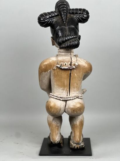 GHANA - ASHANTI people

Maternity of the...