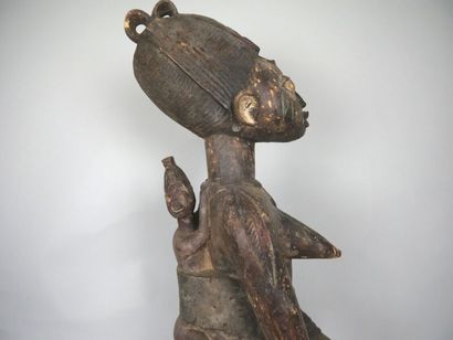 NIGERIA - YOROUBA people

Motherhood. Hands...