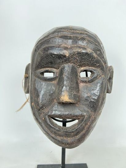 NEPAL - Middle Hill



Shamanic mask with...