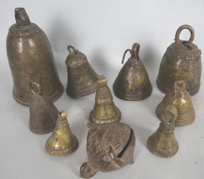 IVORY COAST and CAMEROON 

Lot of ten bronze...
