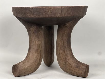 ETHIOPIA - GORAGUE people

Stool with three...