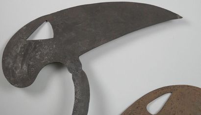 GABON - KOTA people

Two knives with iron...