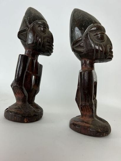 NIGERIA - YORUBA People



-Pair of statuettes...