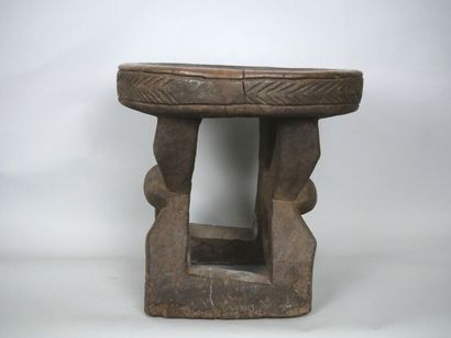 CAMEROON - BAMILEKE people

Chieftaincy stool...