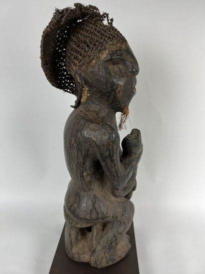 CAMEROON - BAMILEKE People

Wooden chieftaincy...