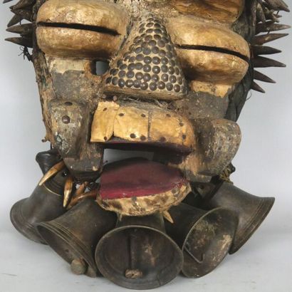 COTE D'IVOIRE - WE people

Cynocephalic mask...