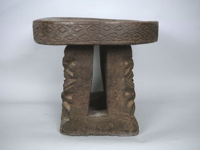 CAMEROON - BAMILEKE people

Chieftaincy stool...