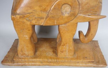COTE D 'IVOIRE - ASHANTI people

Curved seat...