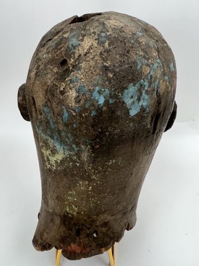 NIGERIA - BOKI People

Wooden crest mask
Beautiful...