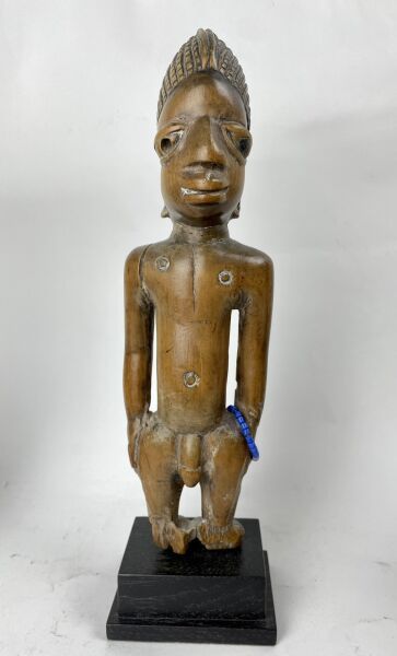 NIGERIA - YORUBA People

A lot of 6 ibedji...