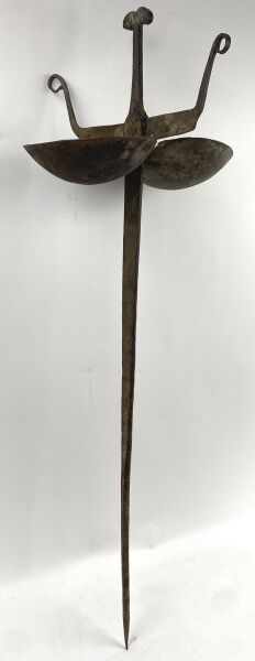 MALI - BAMANA People

Oil lamp in iron anthropomorphic.

H....