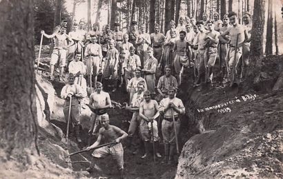 35 CARTES POSTALES MILITARIA : Divers. Dont