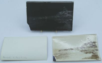 24 PHOTOGRAPHIES : 9 plaques de Verre, 14...