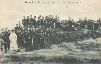 262 CARTES POSTALES MILITARIA : 78cp-France...