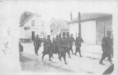 35 CARTES PHOTOS : Situées et ou à Situer....