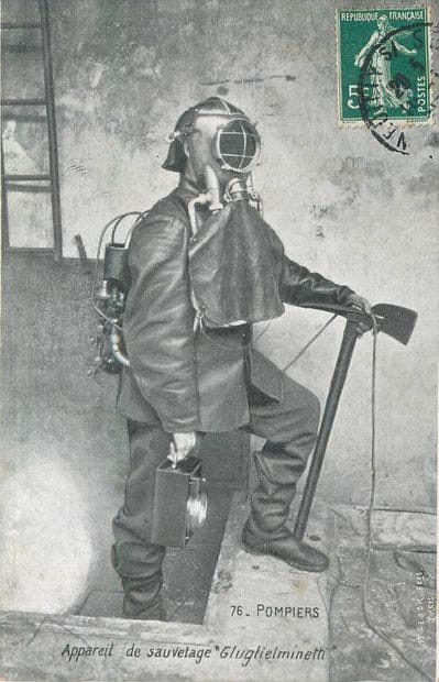 4 CARTES POSTALES LES POMPIERS : Petite Sélection....