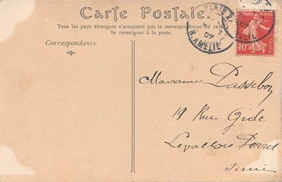33 CARTES POSTALES PARIS : Divers Arrondissements....
