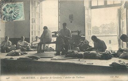 63 CARTES POSTALES MILITARIA : Divers. Dont