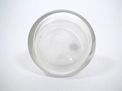 Ensemble en verre comprenant :
- Une bouteille...