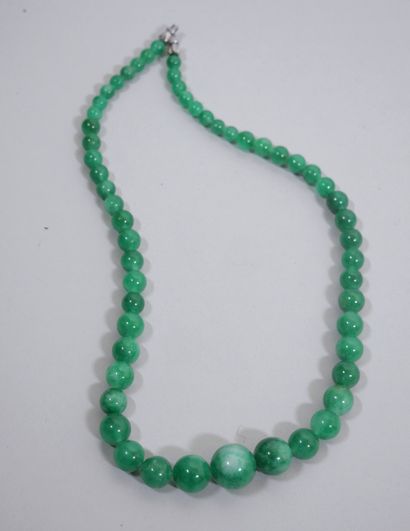 Ensemble de bijoux fantaisies à l'imitation...