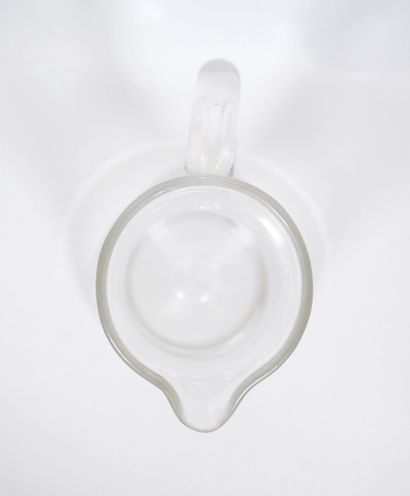 Ensemble en verre comprenant :
- Une bouteille...