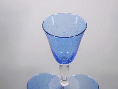 Suite de six verres à eau, la coupe de forme...