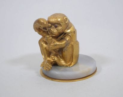 ATHA Paris, attribué à
Encrier en bronze...