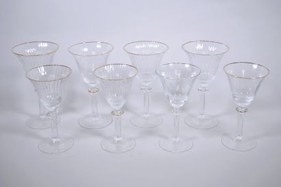 Partie de service de verres, la coupe de...
