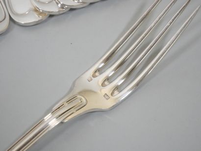Partie de ménagère en métal argenté, modèle...