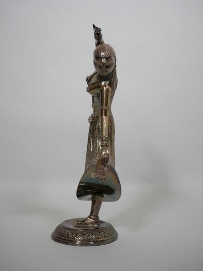 INDE
Paire de danseuses en argent à décor...