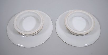 Partie se service de table en porcelaine...