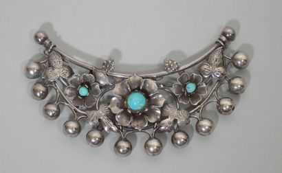 TIBET ou NEPAL
Ensemble de bijoux en divers...
