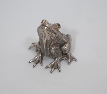 Sujet en métal argenté figurant une grenouille...