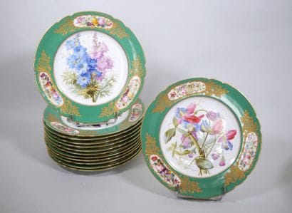 Partie se service de table en porcelaine...