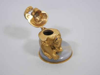ATHA Paris, attribué à
Encrier en bronze...