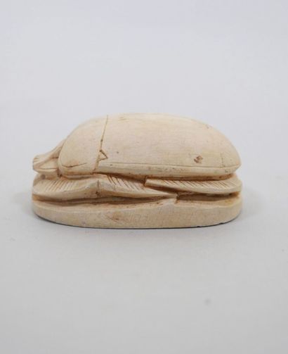 Ensemble dans le goût de l'Egypte antique...