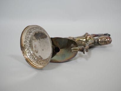 INDE
Paire de danseuses en argent à décor...