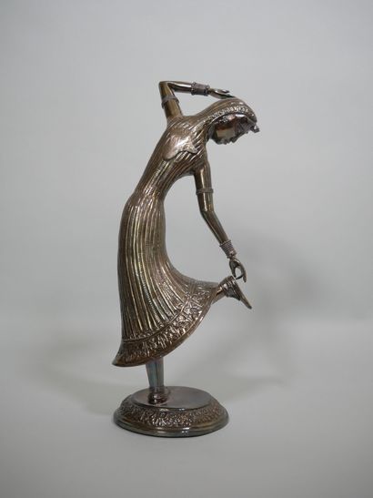 INDE
Paire de danseuses en argent à décor...