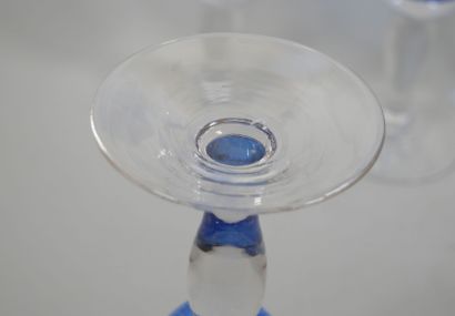 Suite de six verres à eau, la coupe de forme...